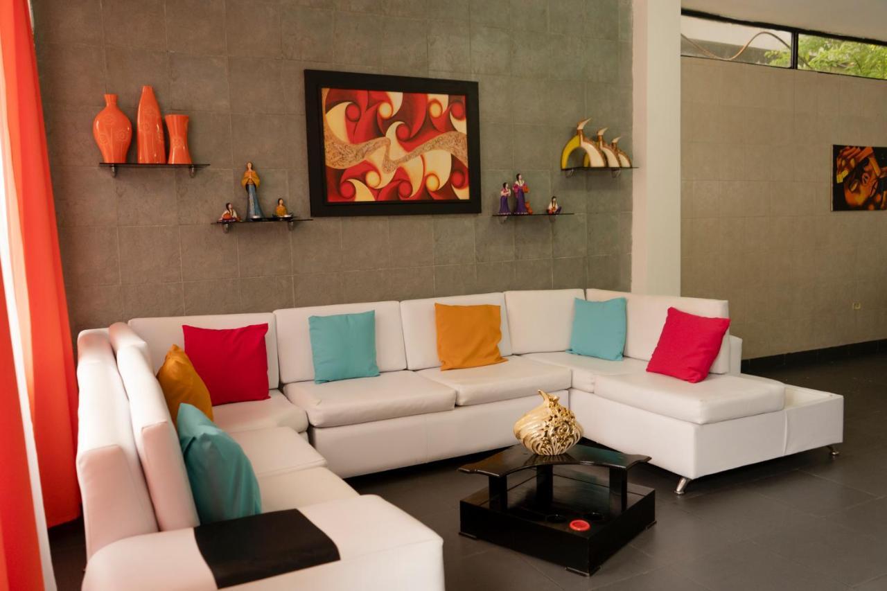 Rinakawsay - Viveviajando Apartamento Amoblado En Tena Esterno foto