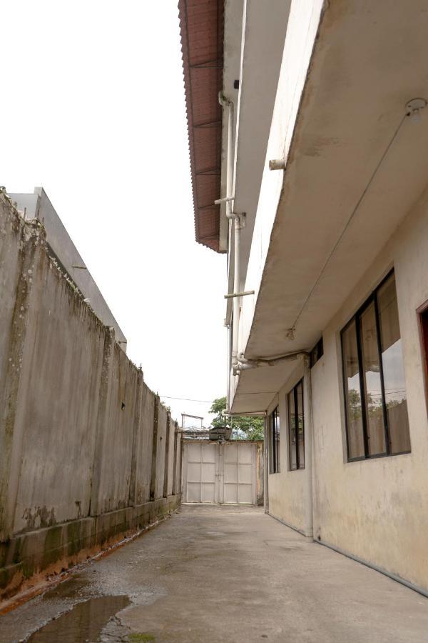 Rinakawsay - Viveviajando Apartamento Amoblado En Tena Esterno foto